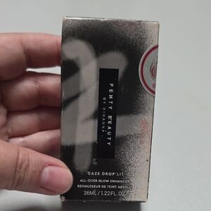 Fenty Beauty Eaze Drop Lit Glow Enhancer in Taffy Topaz